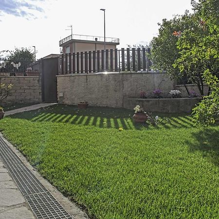 Il Giardino Dell'Eden Panzió Acilia Kültér fotó