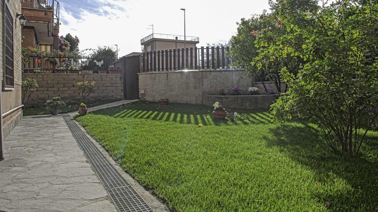 Il Giardino Dell'Eden Panzió Acilia Kültér fotó